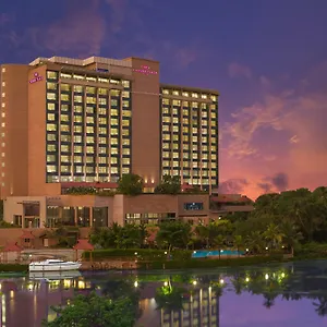 5* Hotel Crowne Plaza By Ihg